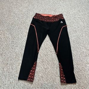 Reebok RBX Black Capri Leggings Womens Small Lace Overlay Stretch Pull On Pants